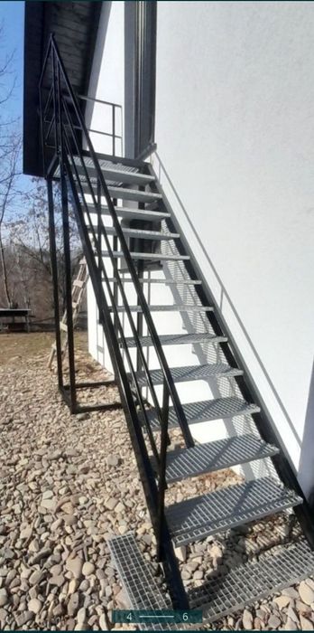 Confectionam scarii metalice zincate exterioare și pentru incendii , p