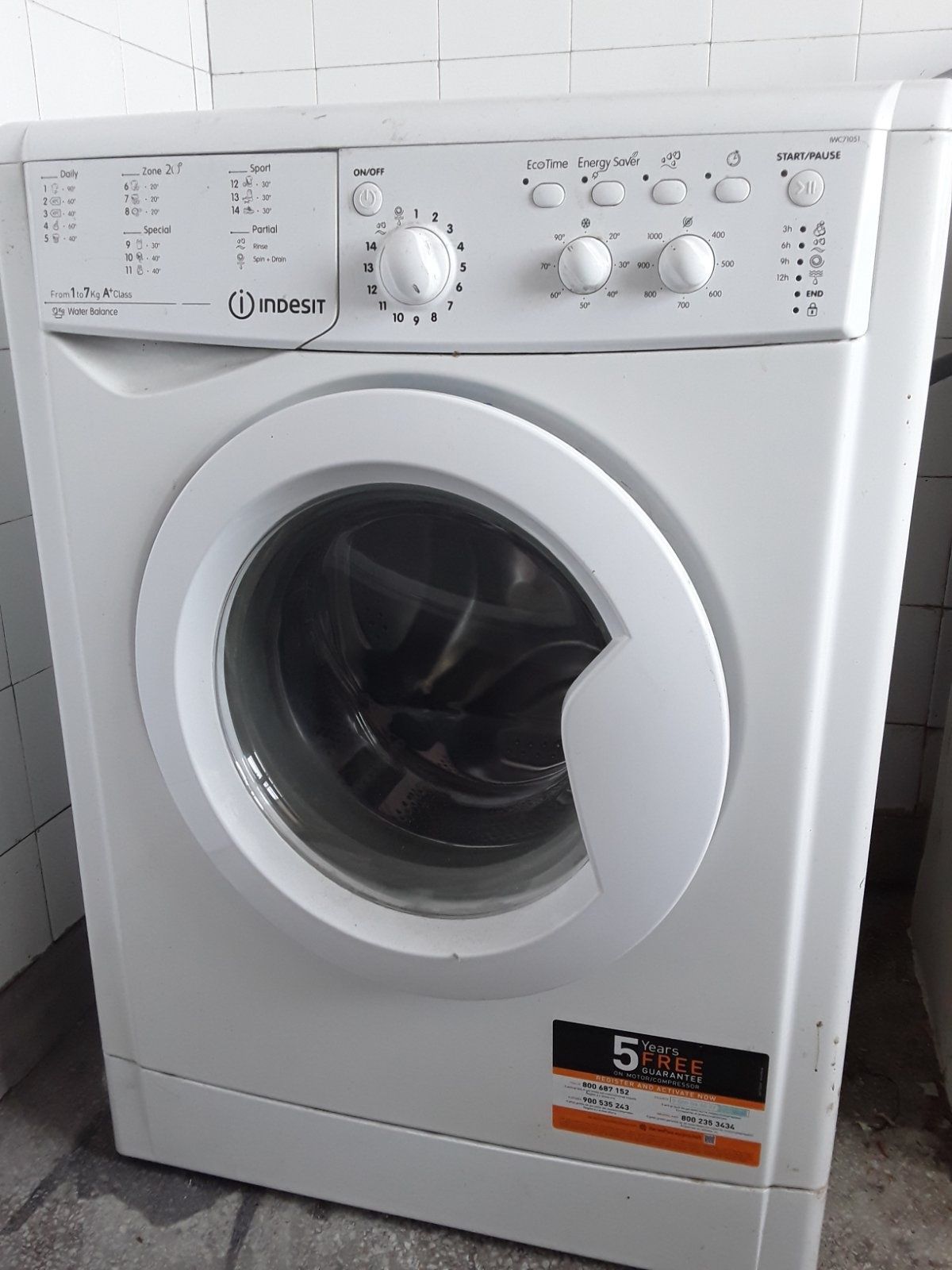 Пералня indesit..