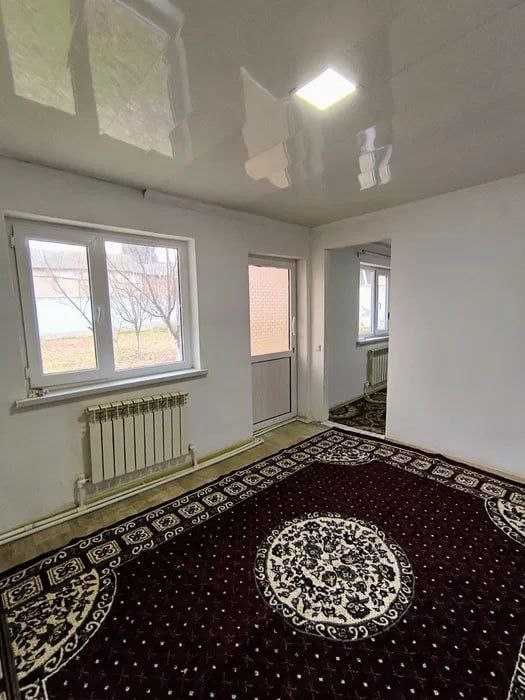 Уч-кахрамонда  6 соток Яхши ховли сотилади.