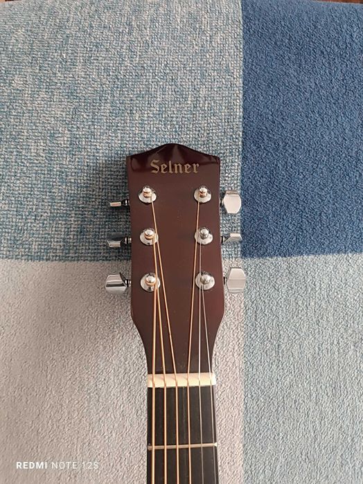 Акустична китара selner