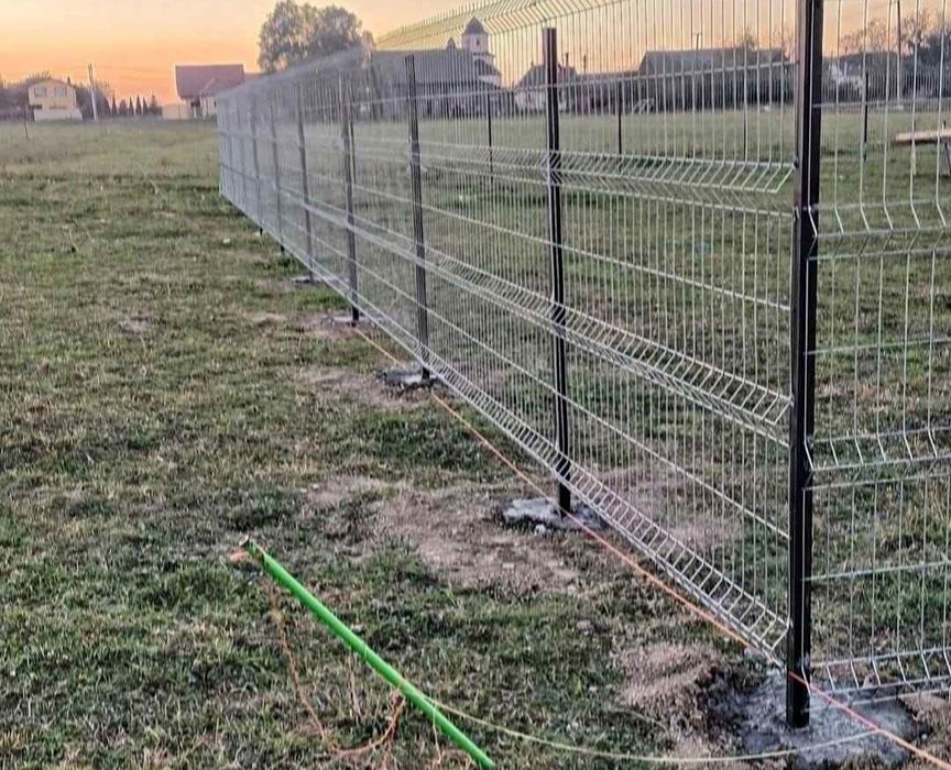 Vând garduri din plasa bordurata