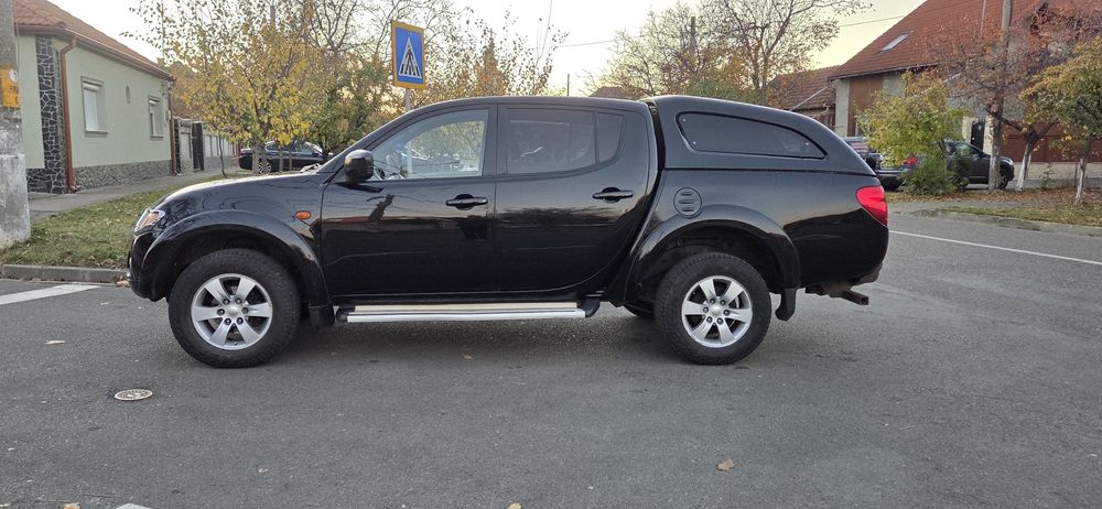 Mitsubishi L 200 climatronic funcțional 4x4