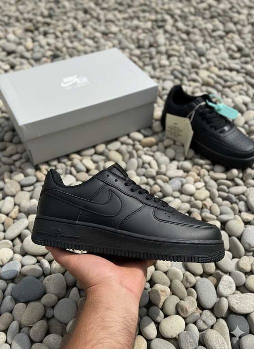 Air Force 1 Triple Black - Adidasi Unisex
