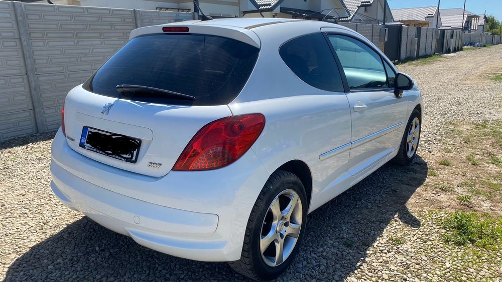 Peugeot 207  1.4 HDI / An 2009