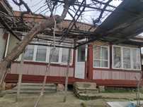 Продава се къща с дворно място в с. Сърпово, общ. Силистра