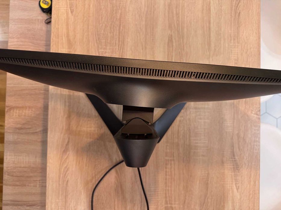 Monitor Alienware 25"