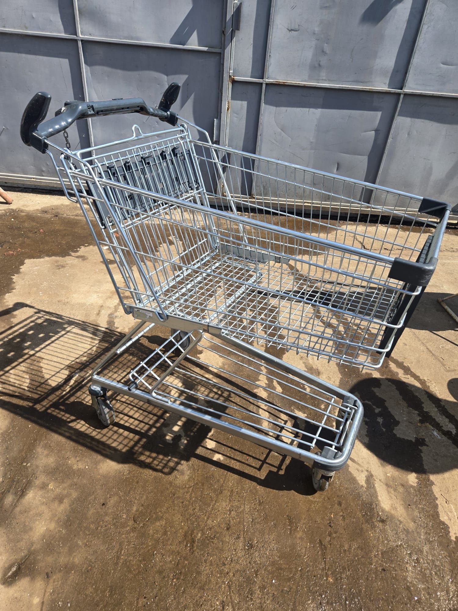 Cărucioare supermarket 6677