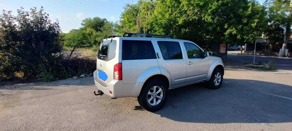 Nissan Pathfinder R51