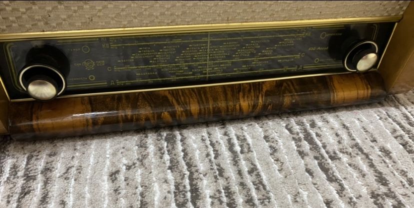 Vand pick-up foarte vechi