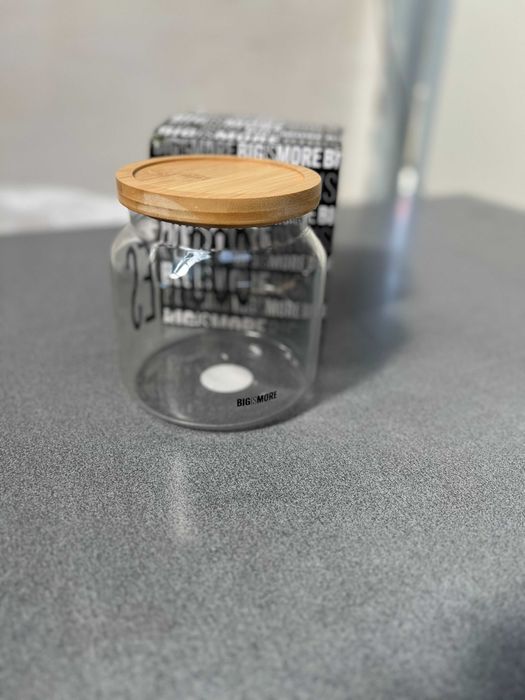 Villa d'Este Home – Стъклен буркан за бисквити 1.9 л с капак от бамбук