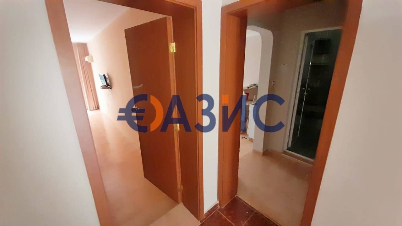 Продава се Четиристаен апартамент в Свети Влас - 118 кв.м за 873 €/кв.м - Снимка #3