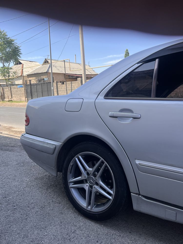 Продам либо обменяю r17