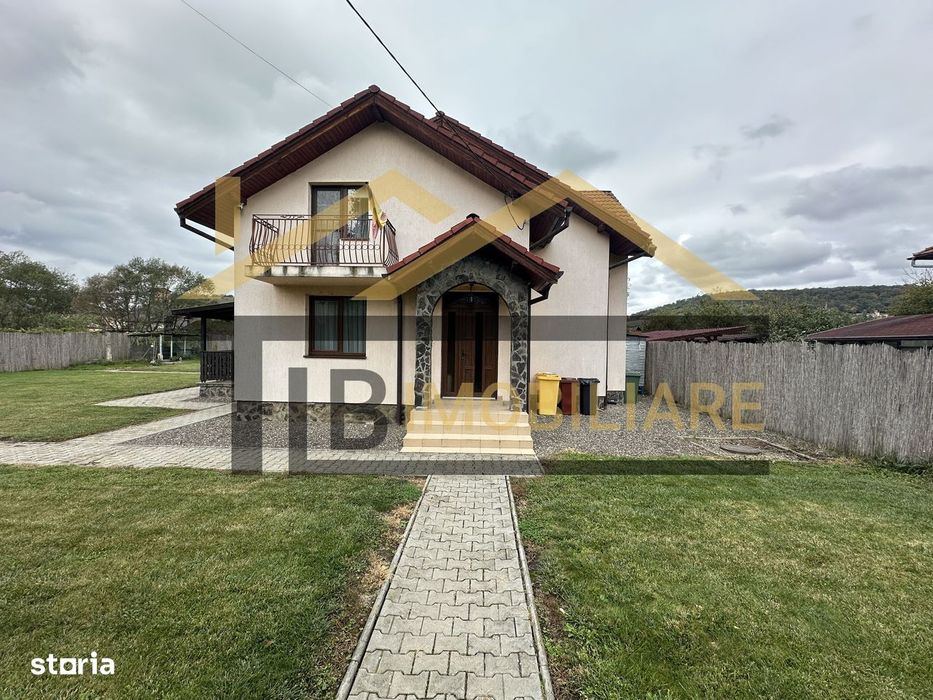 Casa de 4 camere, 200mp, parcari, Zona Unirii