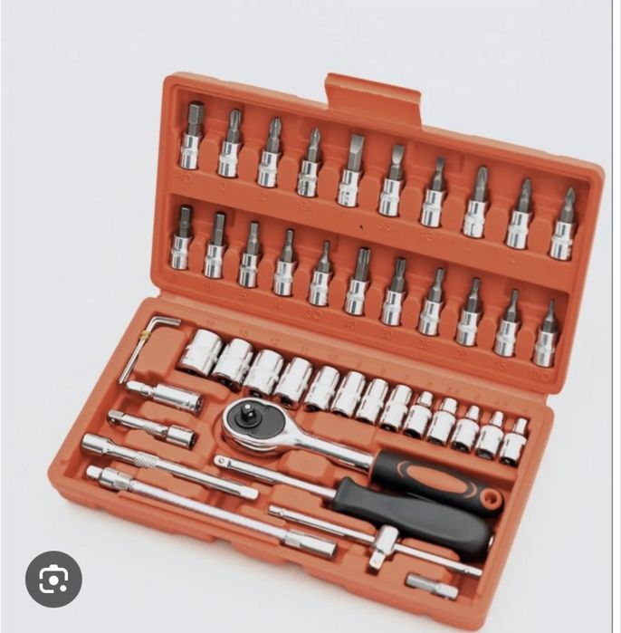 Набор ключей 46 предметов,набор инструментов 46 предмет,набор ключей