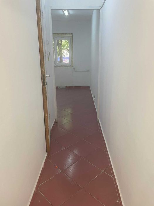 Inchiriez apartament 2 camere metrou Aparatorii Patriei