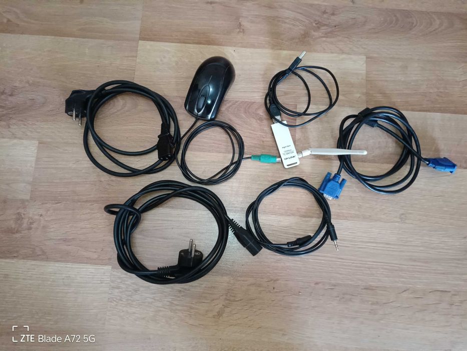 Монитор за настолен компютър