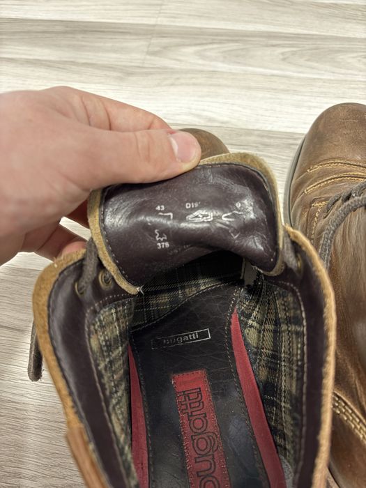 Мъжки боти Bugatti