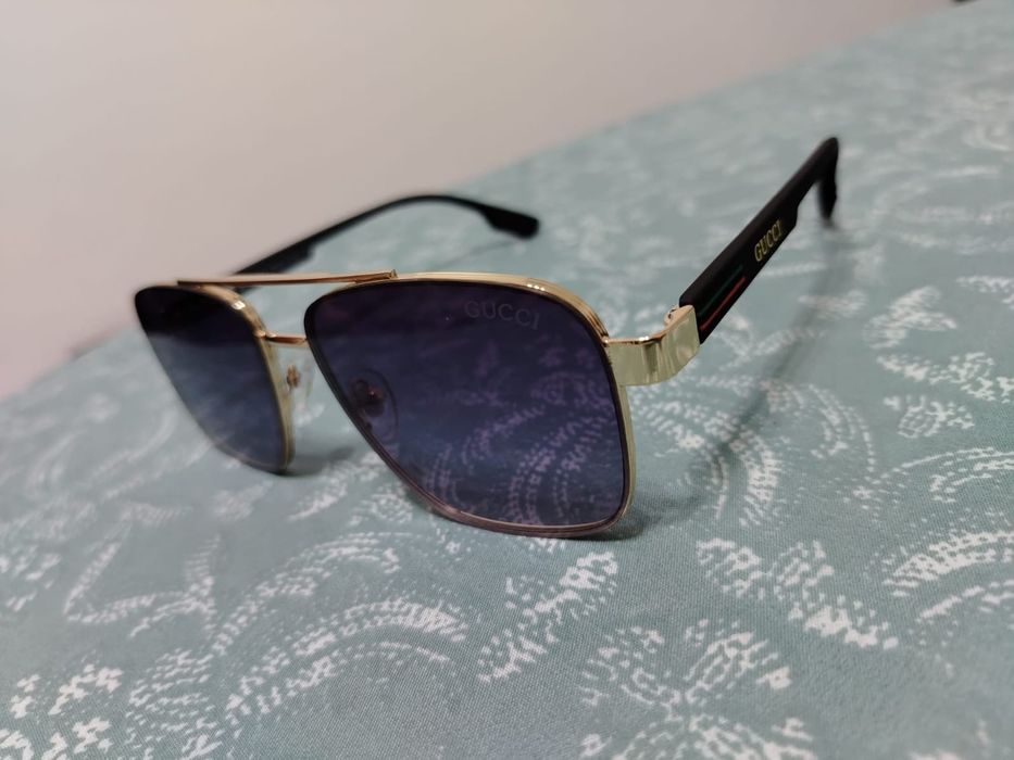 Ochelari de soare noi