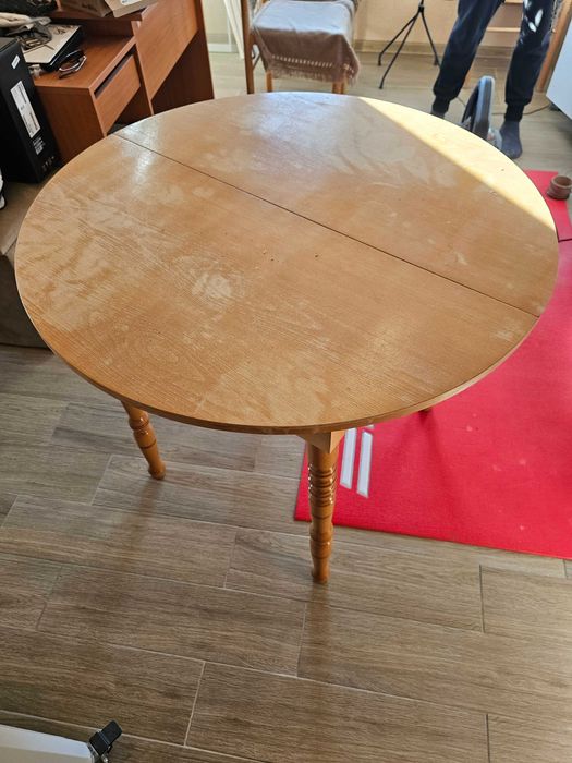 Разтегателна кухненска маса - кръгла масив