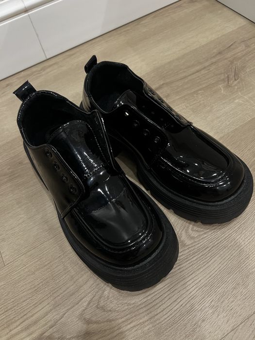 Продаю обувь, лоферы