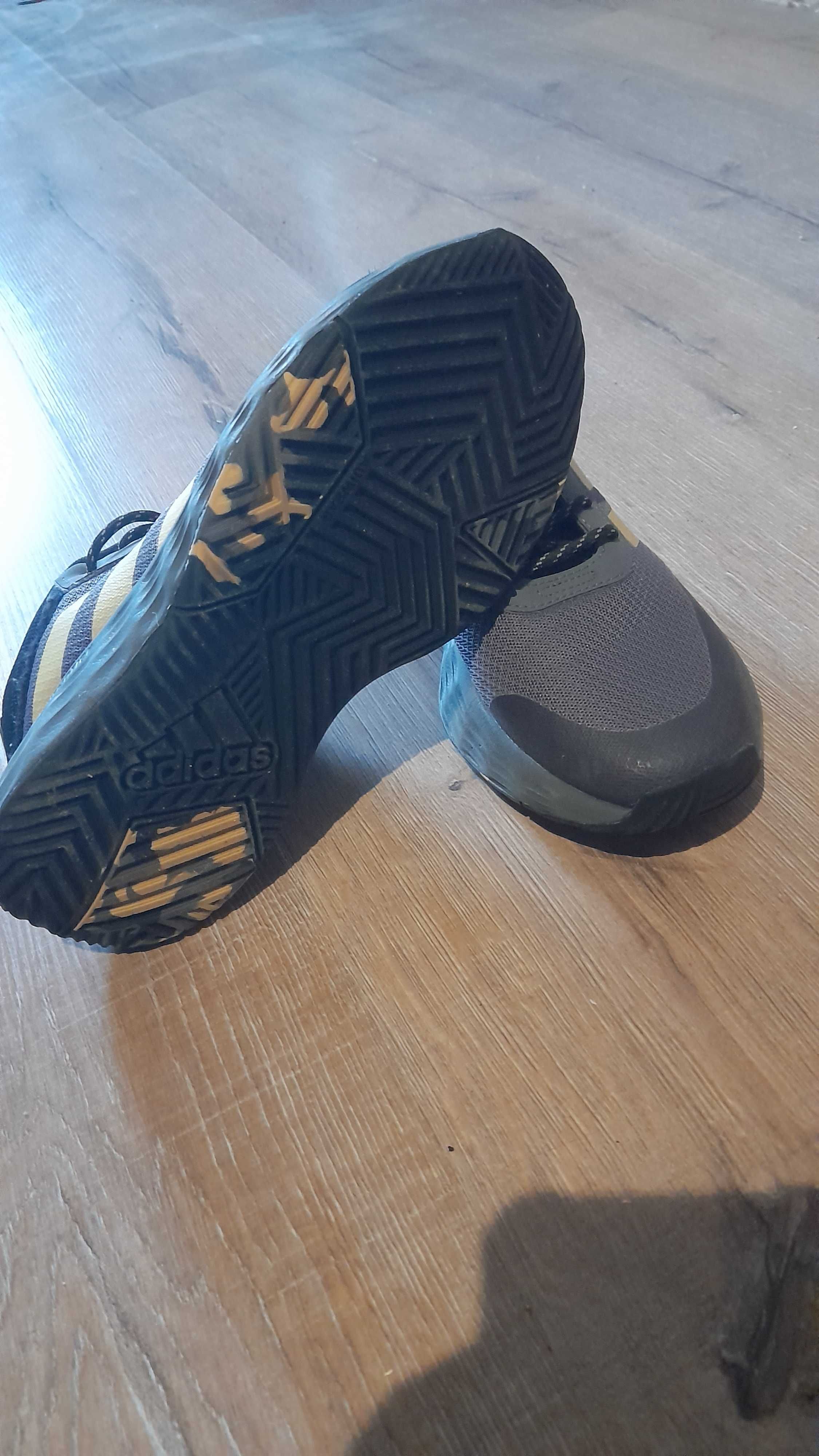 Мъжки Маратонки Adidas номер 37 1/2