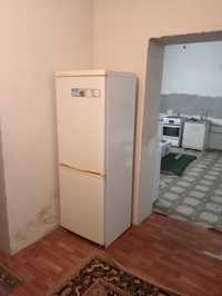 Холодильники разные высокие средние Маленькие в Хорошем рабочем состоя