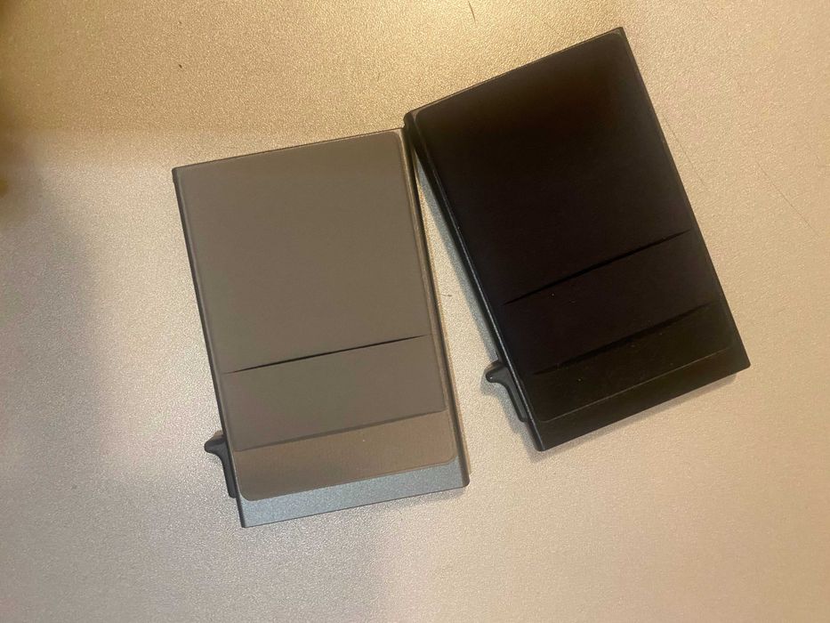 Portofele/Card Holderuri Noi / Ultra Slim si Minimalist