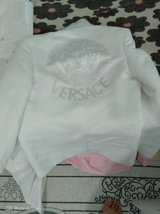 Костюм бял Versace