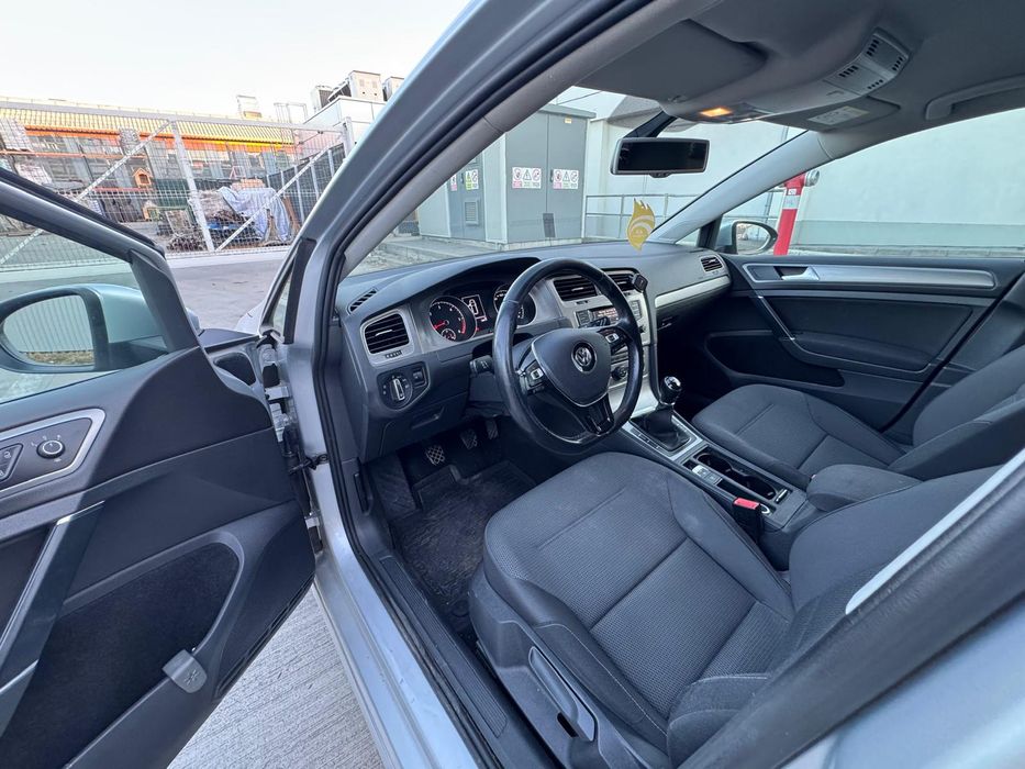 Volkswagen Golf 1.6 Comfortline