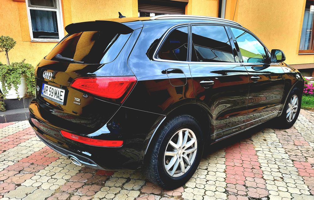Audi Q5 quattro 4×4