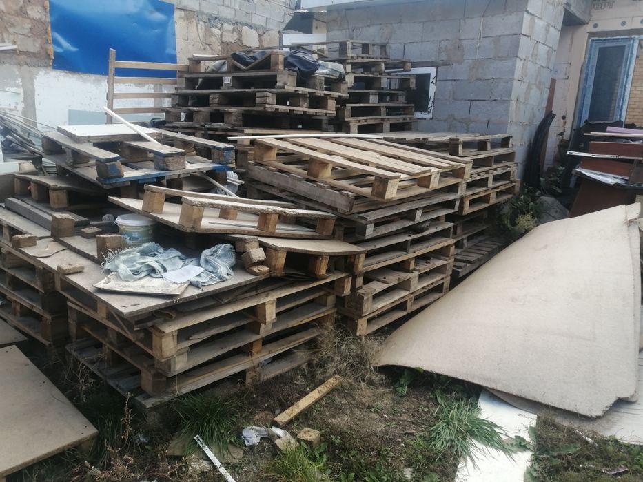 Продам б/у паддоны