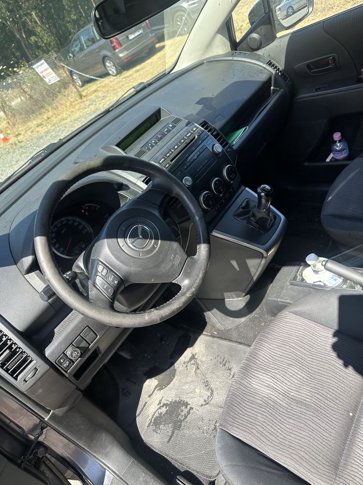 Продавам Mazda 5 2008