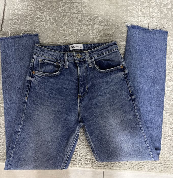 Джинсы Zara отлично сидят