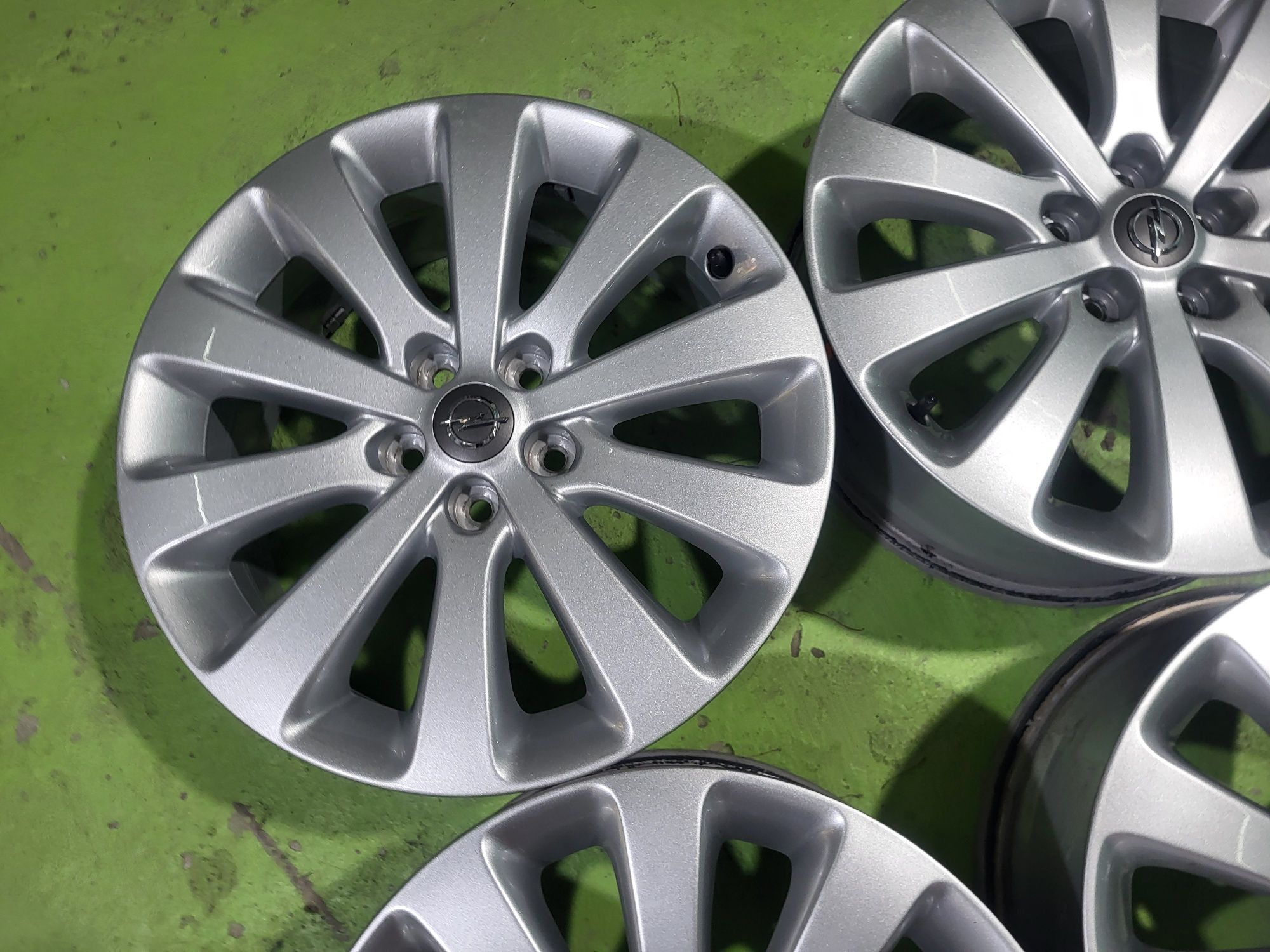 17 5x105 Opel лети джанти 5х105 опел