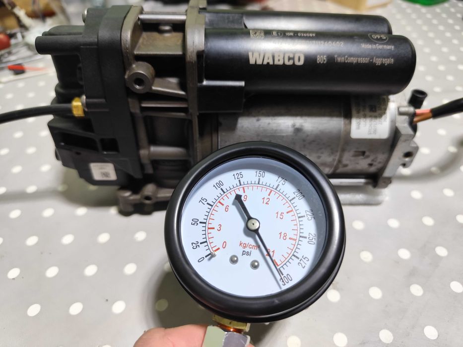 Reparatii compresoare suspensie aer Audi VW Porsche Mercedes Tesla BMW