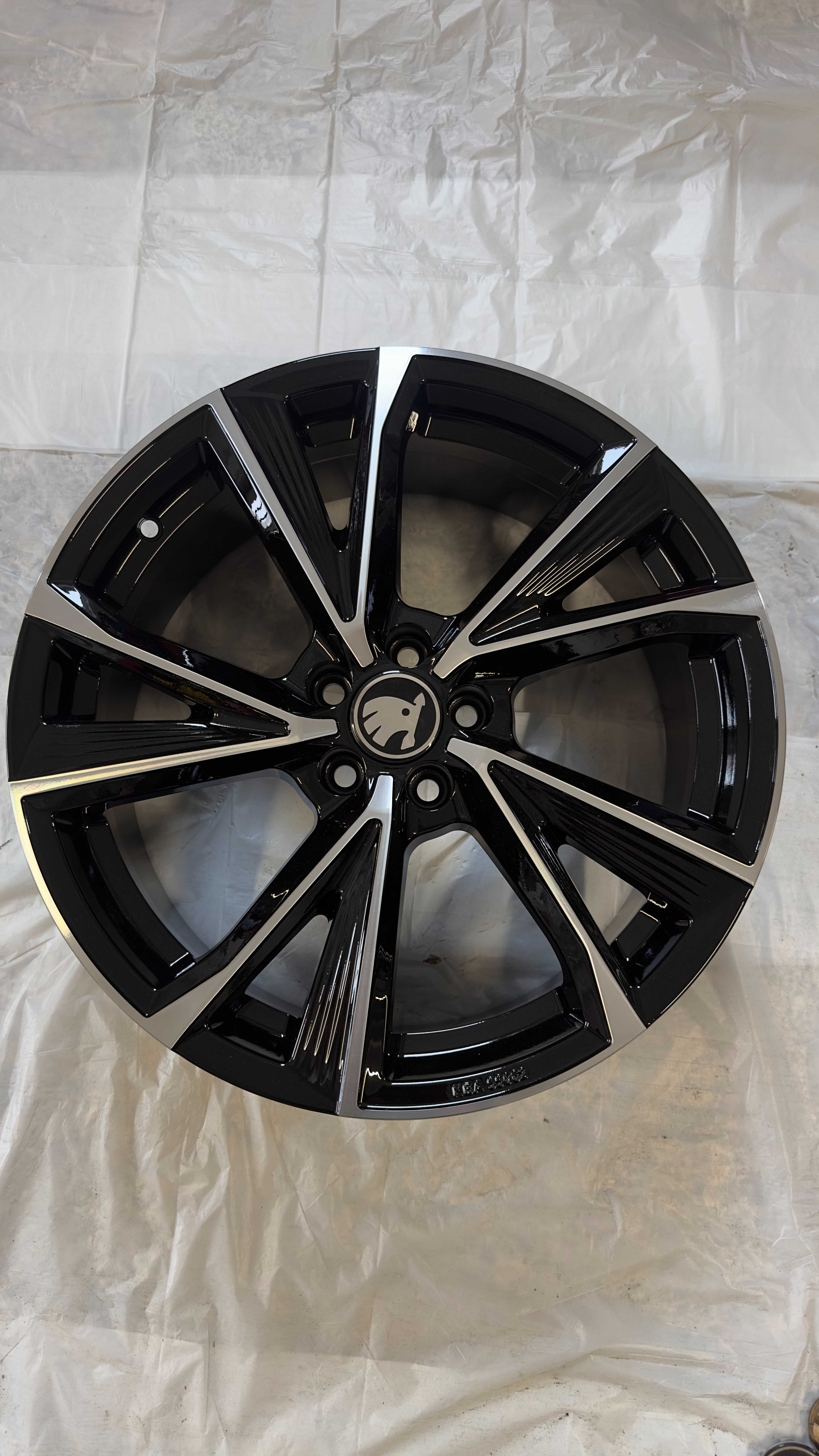 Jante 5x100 Skoda Kamiq Scala Rapid Volkswagen  Taiga Taigun GMP 18