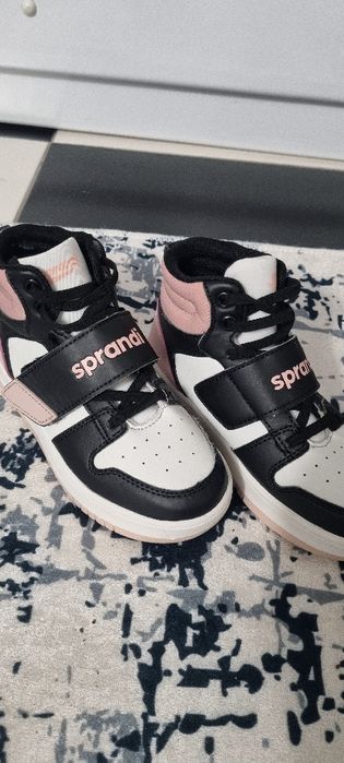 Ghete SPRANDI pentru fetitei marime 31.