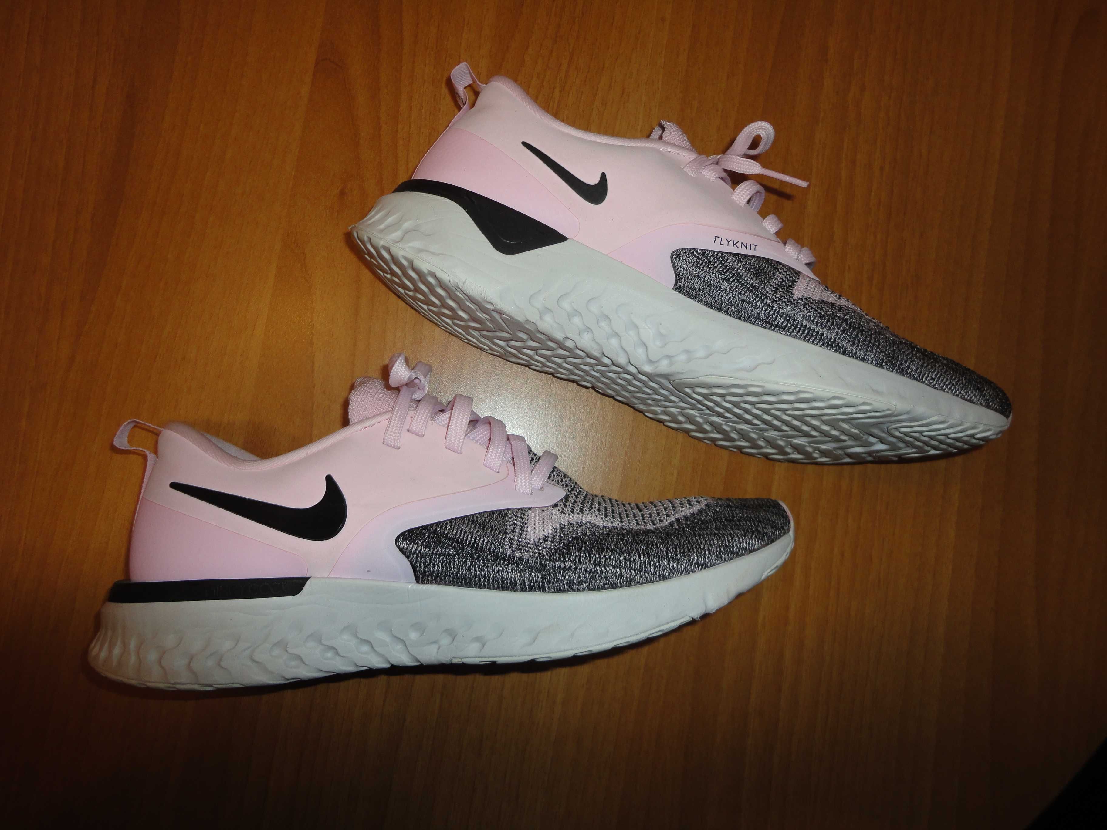N39 Nike Odyssey/оригинални дамски маратонки
