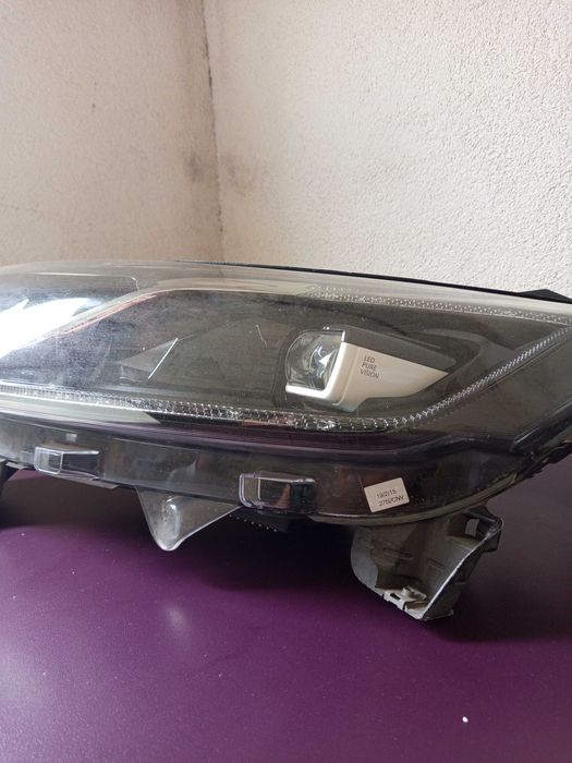 Десен фар за Рено Еспейс 5 LED PURE VISION