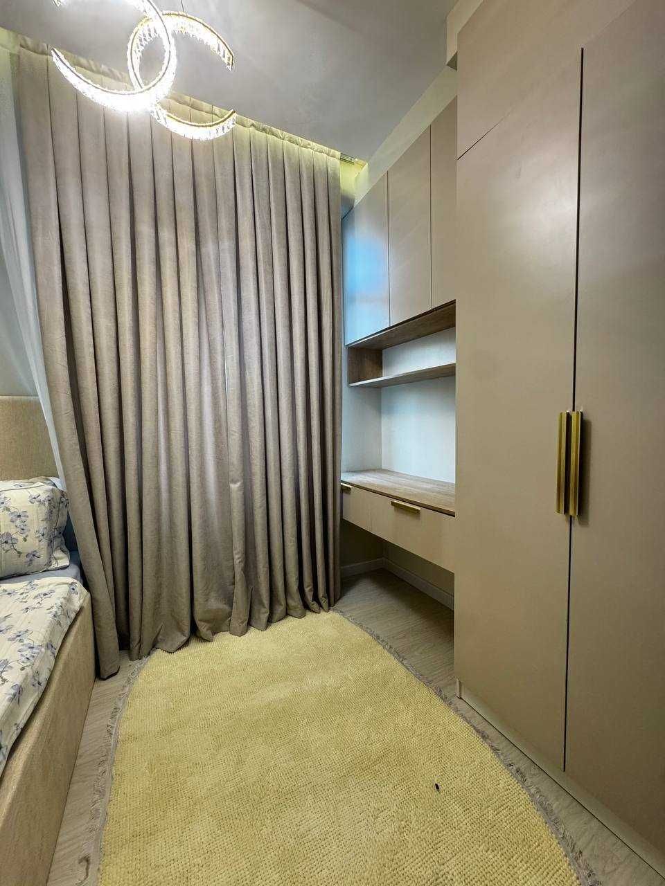 Паркентский ЖК Parkent Plaza Авиатор 4комн 7/15 90 м² 2 с/у евроремонт