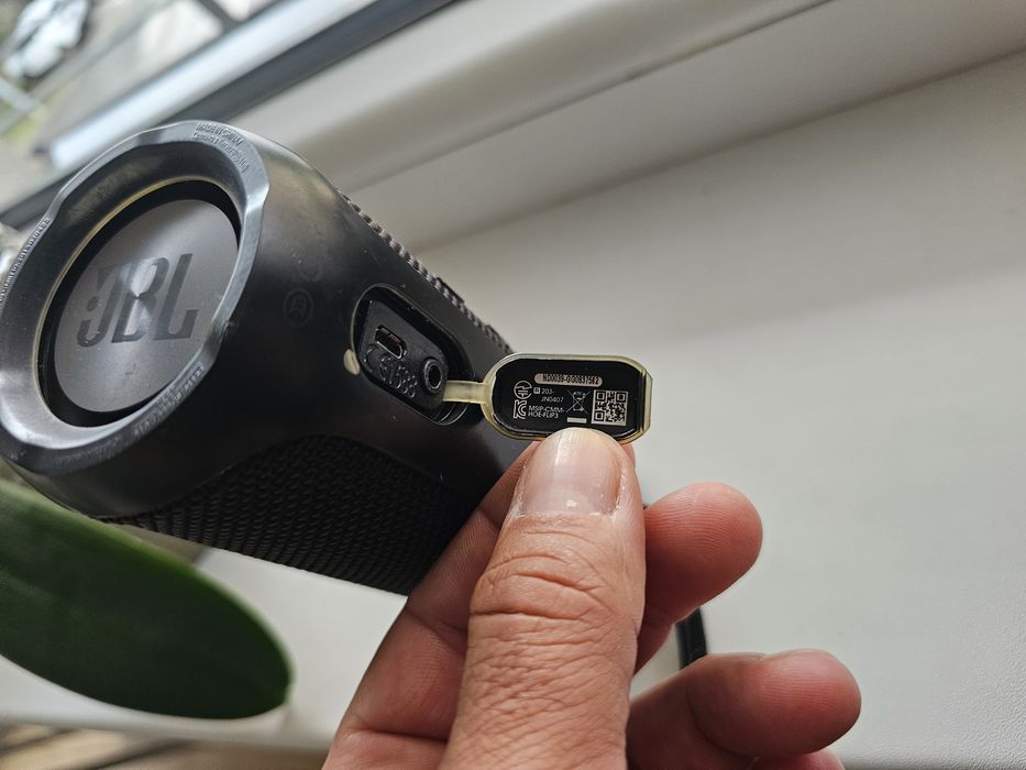 Boxa portabila JBL Flip 3 Bluetooth. Baterie noua.