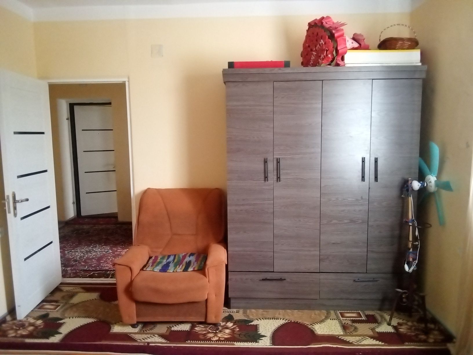 Продам квартиру в центре Алтынкульского района