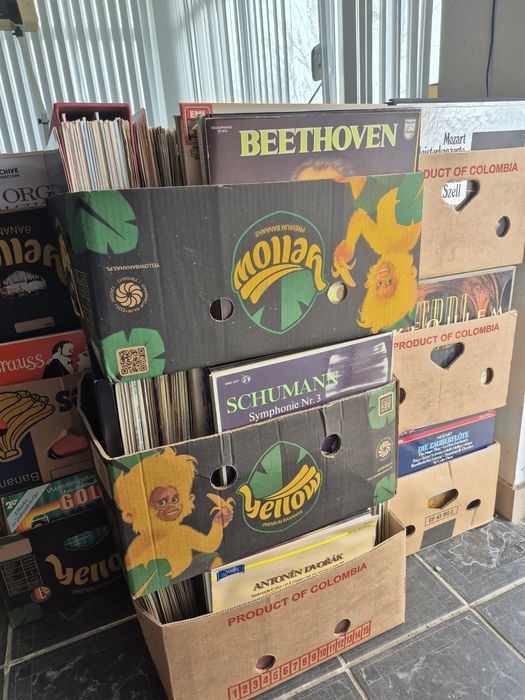 Lot Discuri Vinil colectie 7500 in stare buna cu muzica clasică 

- To