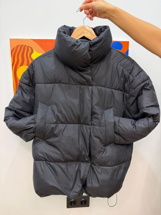 Продается зимняя куртка, куплена в Мега Астана, бутик Аврора