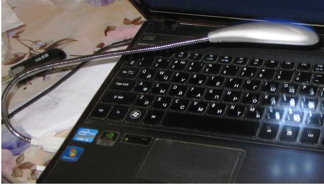 лампа для ноутбуков, компьютеров с UBS наконечником,  - 2000тенге