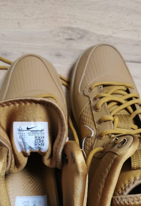 Adidași Nike , marimea 44.5