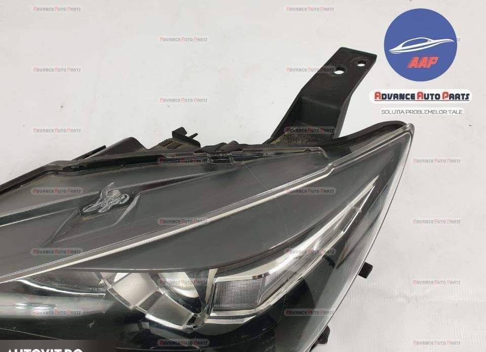 Far stanga Halogen original in stare foarte buna Mazda  CX-3  1 [2015