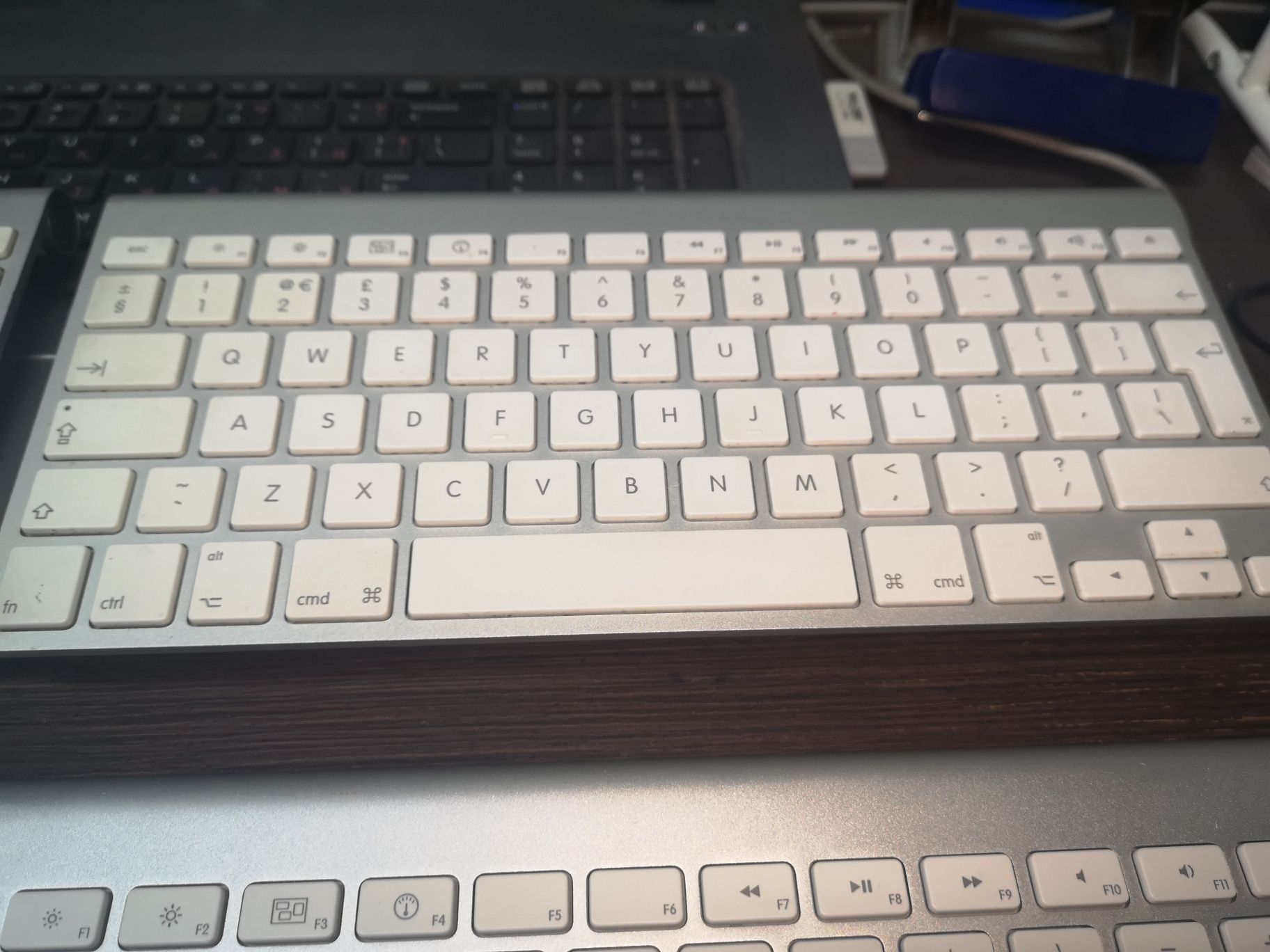 Apple magic keyboard Bluetooth wireless безжична клавиатура епъл