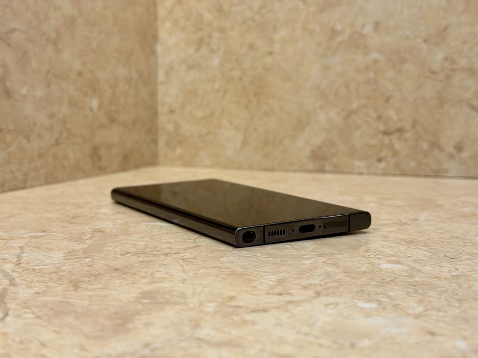 Samsung Galaxy S23 Ultra 256Gb - ОТЛИЧЕН