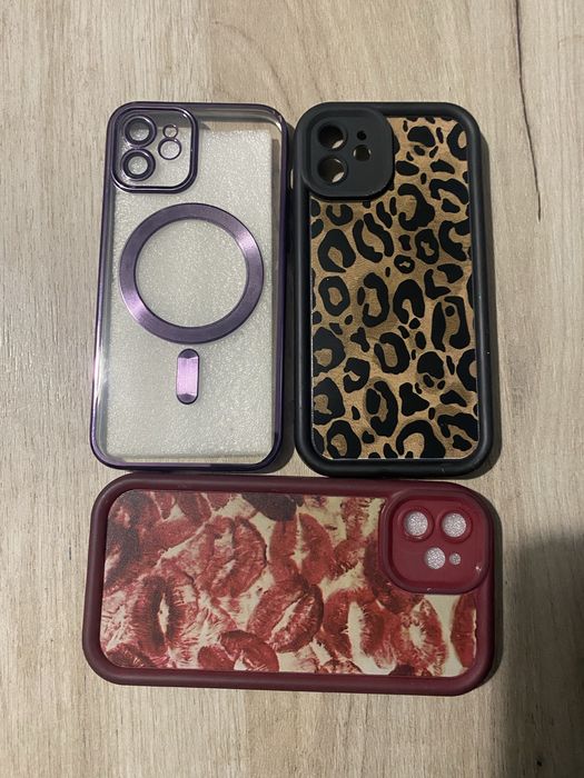 Iphone 12 + 7 кейса подарък